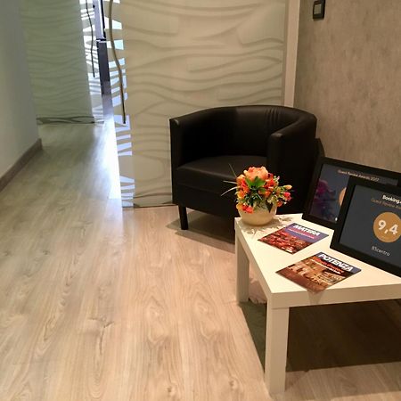 85Centro Bed & Breakfast โปเตนซา ภายนอก รูปภาพ