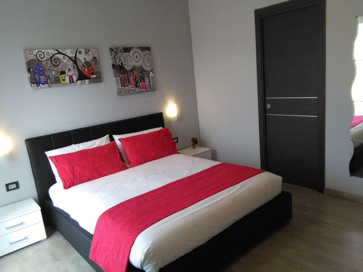 85Centro Bed & Breakfast โปเตนซา ภายนอก รูปภาพ